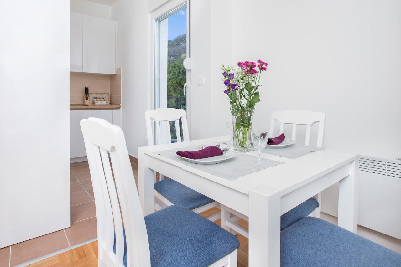Piskalina Apartment ティヴァト エクステリア 写真
