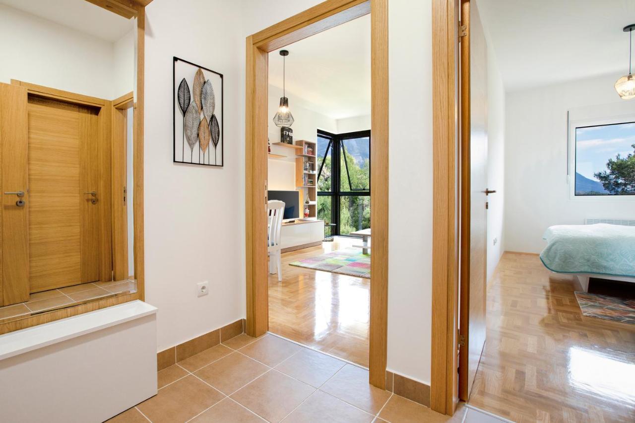 Piskalina Apartment ティヴァト エクステリア 写真